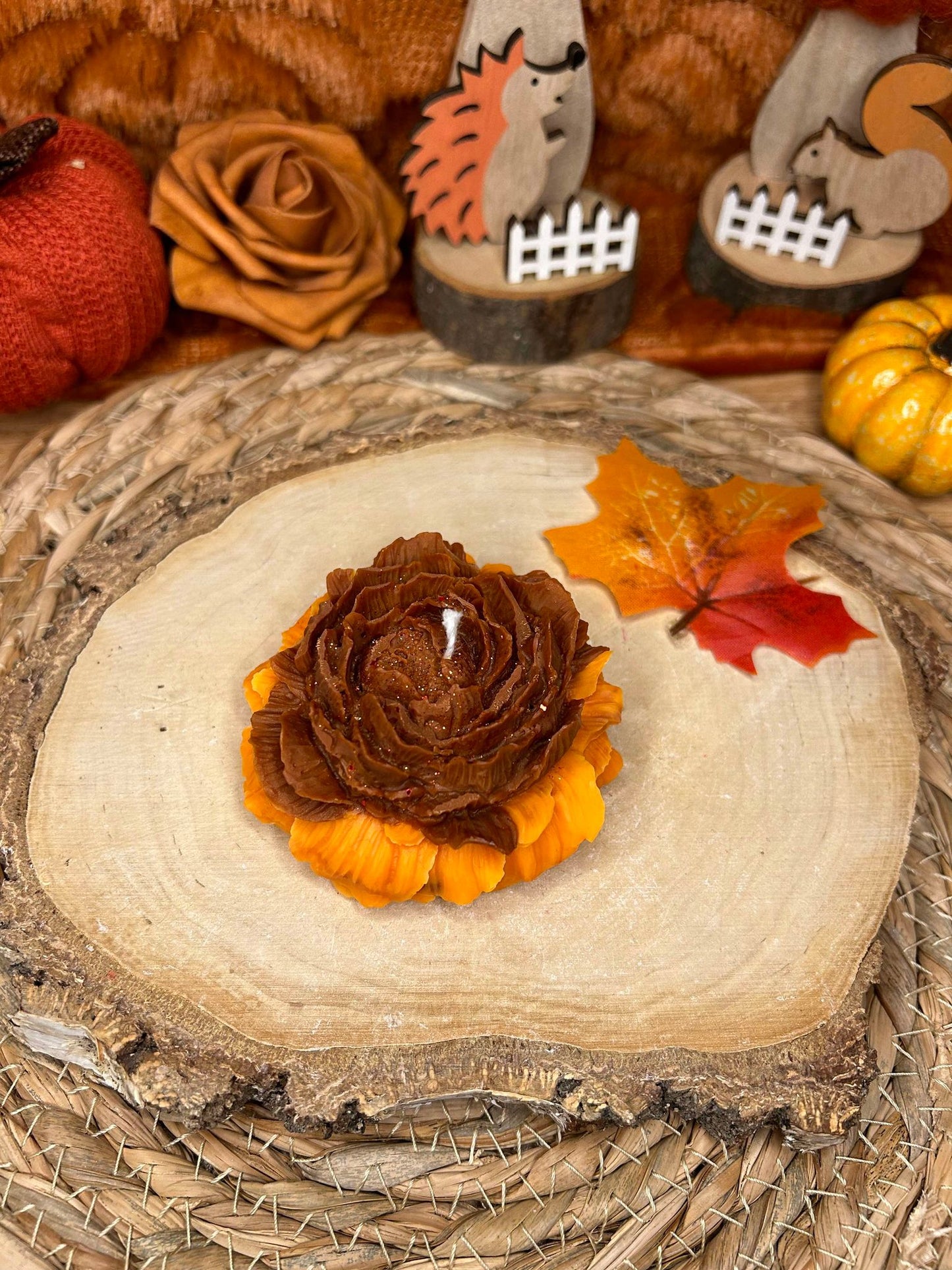 Bougie décorative "Autumn Camélia"